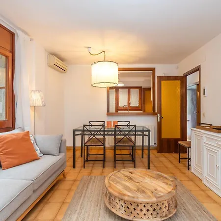 Con Jardin Y Parking Apartamento